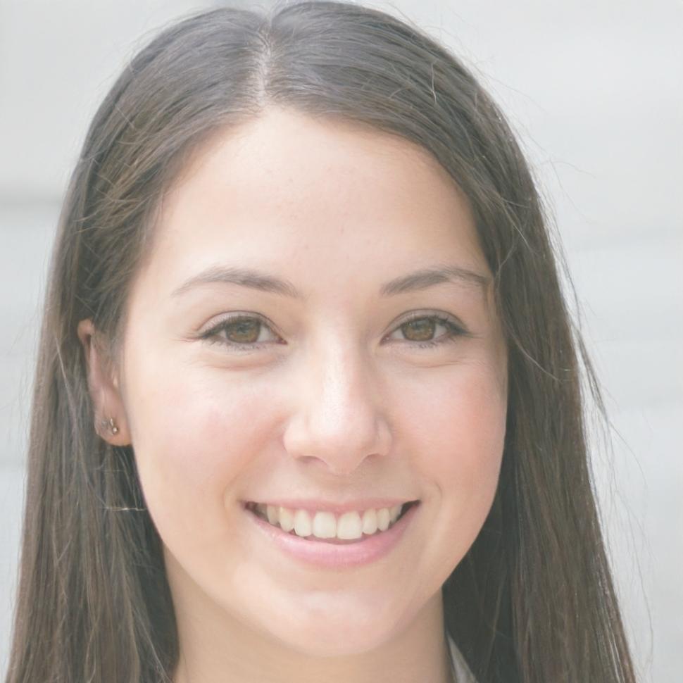 Dr. Elena Hoffmann, Senior Finanzberaterin bei quaravonilith